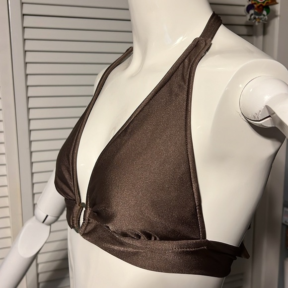 Mossimo Bikini top Size Medium with a back Tie - Picture 4 of 7